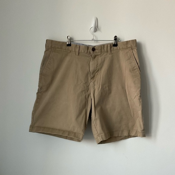 Tommy Hilfiger Men's Flat Front Shorts Size 38 - Picture 2 of 7